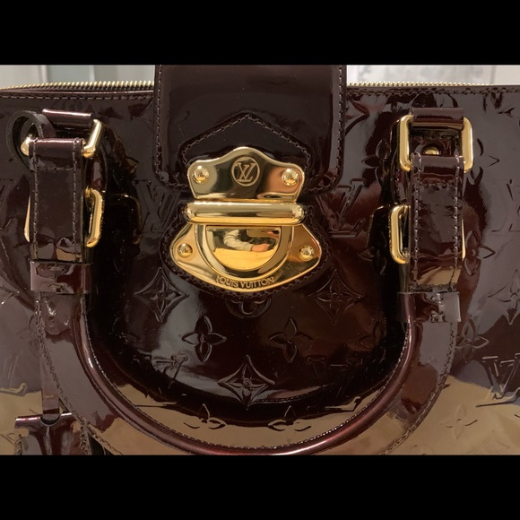 Louis Vuitton Purse - Picture 3 of 6